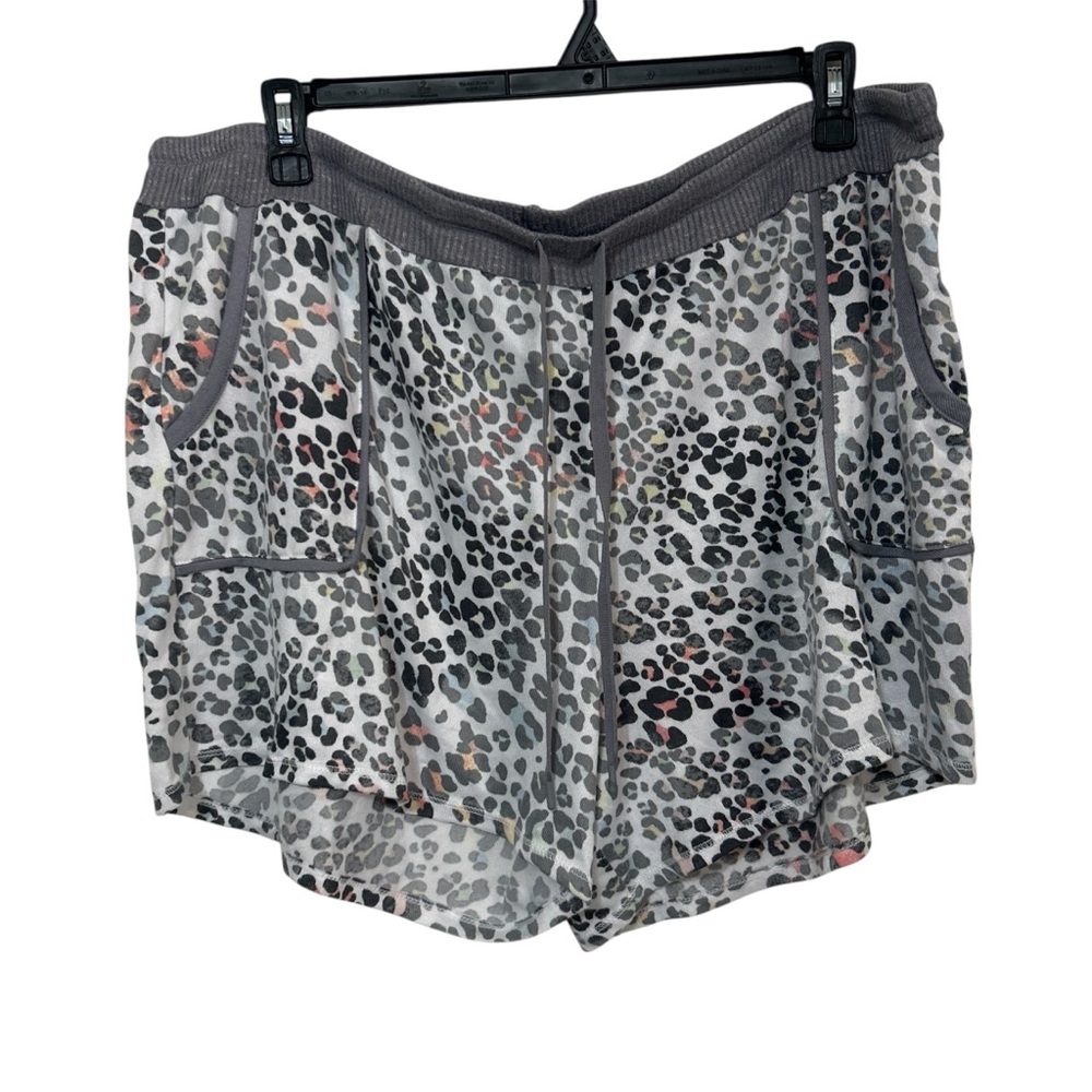 Secret Treasures Gray Leopard Print Pajama Lounge Shorts with Pockets - Size 3X